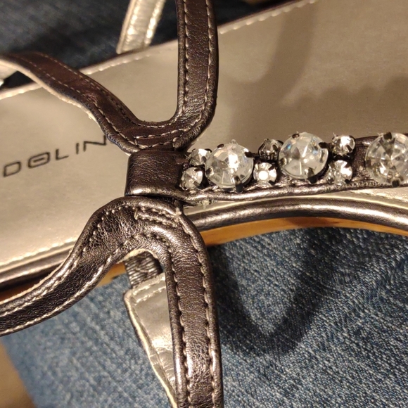 Bandolino Dayne Metallic Rhinestone Sandals, 8M, pewter silver - Picture 5 of 5